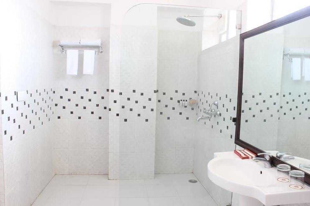 Mewargarh Udaipur By Red Lion S Hotel Екстериор снимка
